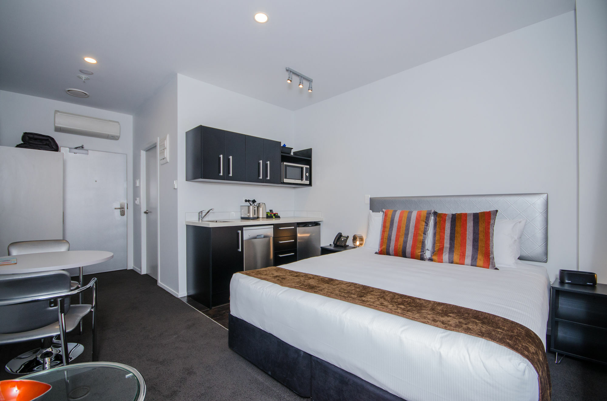 Ramada Suites By Wyndham Auckland - Federal Street מראה חיצוני תמונה